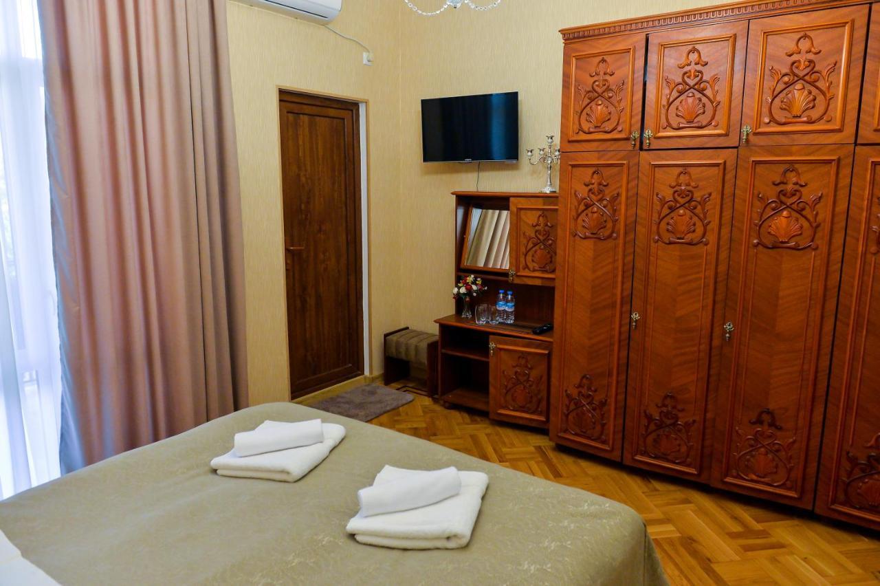 Gold Guest House คูทายสิ ภายนอก รูปภาพ