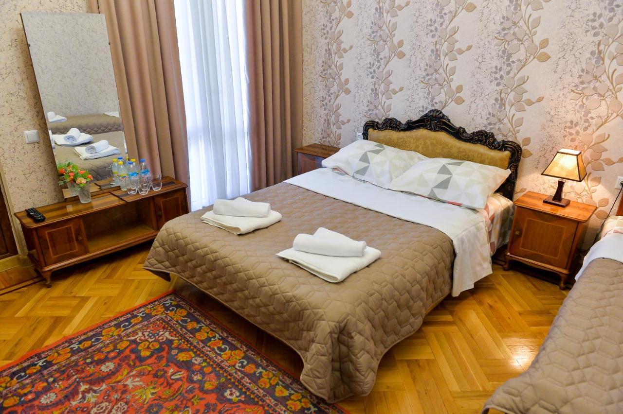 Gold Guest House คูทายสิ ภายนอก รูปภาพ